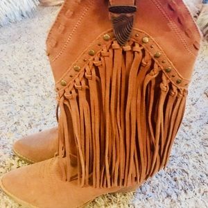 Very Volatile Fringe Cowboy Boots Size 6